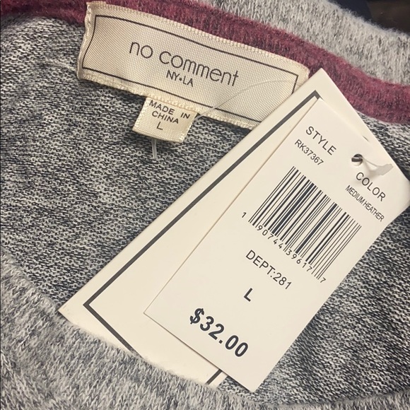 NWT Grey pullover - Picture 6 of 8